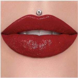 Jeffrey star Supreme Gloss shade Wifey 💋👄💄